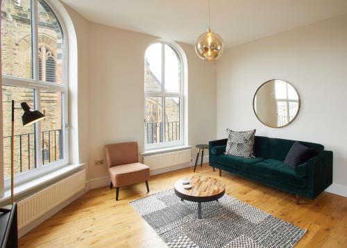 Host & Stay - Artsbank Apartment