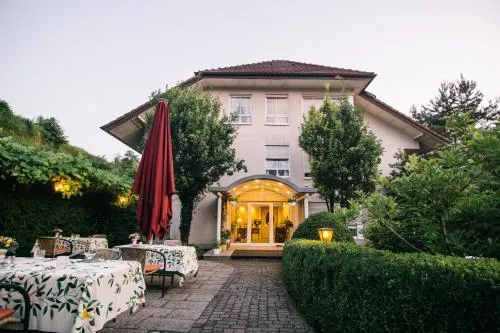 Landhaus Keller - Hotel & Restaurant in Malterdingen, Deutschland