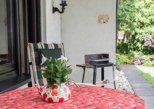 ระเบียง/ชานเรือน, Ferienwohnung Steinacker am Gerkenstein in นอยอัสเทนแบร์ก