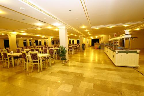  Luxury Apartment in CLUB SUNNY WORLD Analya in Alanya