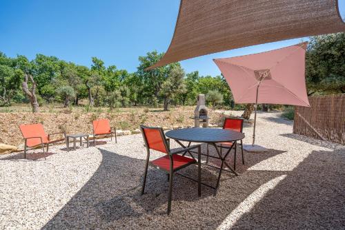 Mas la Chêneraie Lourmarin - Au calme, à 10 mn du centre ville à pied