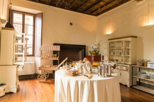 Hotel Villa Cipressi, by R Collection Hotels