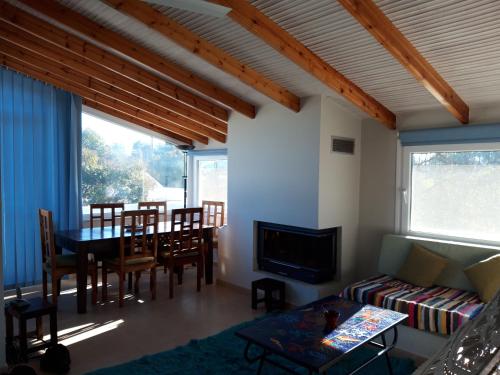  80 sq.m. sunny top floor entire appartment in 60200 Limín Litochórou