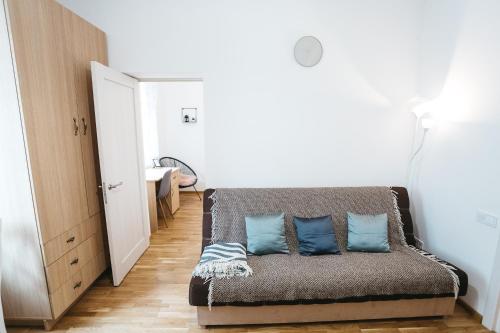 Apartment image 5