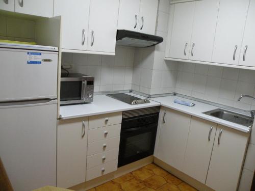One-Bedroom Apartment image 8