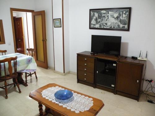 One-Bedroom Apartment image 4