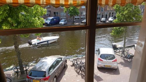 Huys van Leyden - image 2