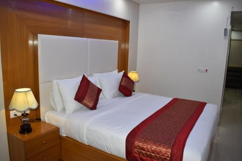 Deluxe Double Room image 5