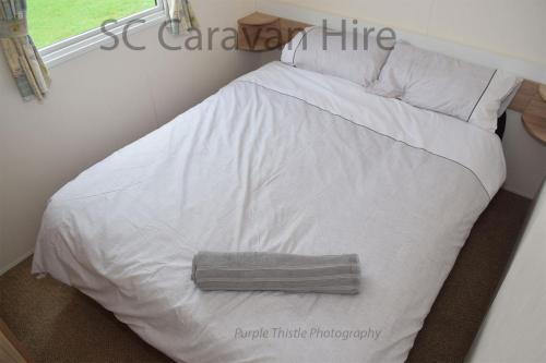 Bed, Deluxe Seton Sands Caravan Hire in Cockenzie