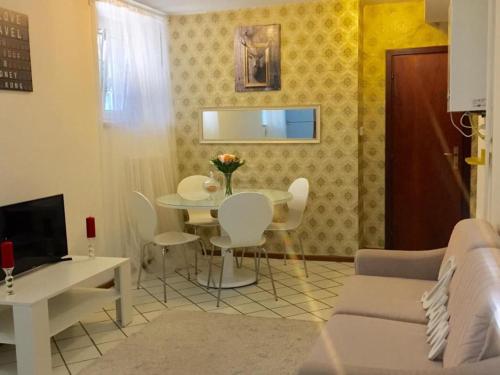  Gold Experience 1, Pension in Bozen