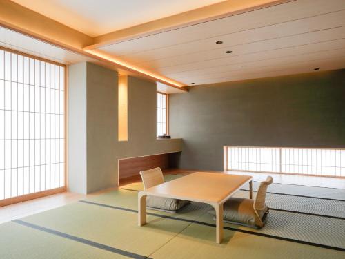 Kaminarimon Ryokan – Tokyo, NY