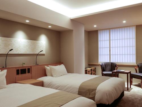 Kaminarimon Ryokan Hotel Kaminarimon is a popular choice amongst travelers in Tokyo, whether exploring or just passing through. The hotel has everything you need for a comfortable stay. To be found at the hotel are free