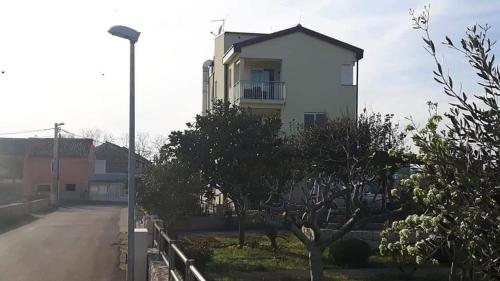  Apartmani zaton, Ferienwohnung in Zaton