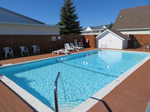 Bridgeview Motel in Mackinaw City, USA