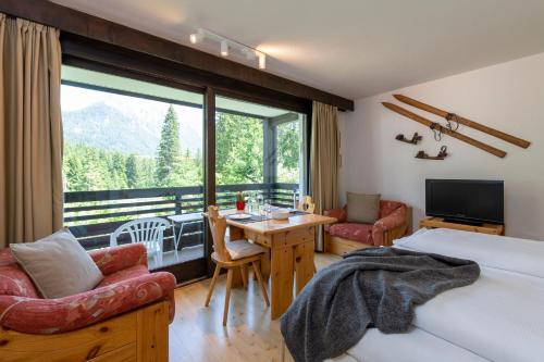 Apartment Tgesa La Roiva mit Hallenbad und Sauna