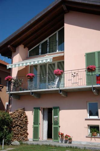 LAGO MAGGIORE COUNTRY STUDIO in Mercallo