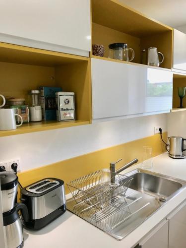 Konyha, Ferienwohnung Alsterbogen in Fruerlund