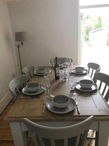 143 New Road Porthcawl in 波斯考爾中東區