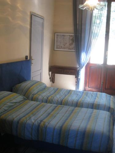 Standard Double Room image 4