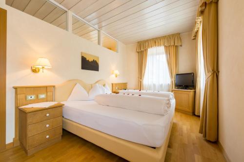 Hotel Weisses Lamm - image 9