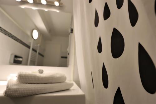 Hotel Des Tuileries - image 4