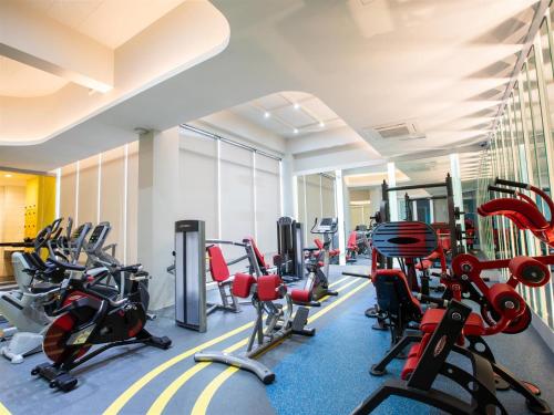 Fitness center, Glow Rattana Place Hotel in Songkhla
