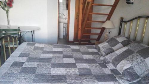 1 double bed, 2 twin beds