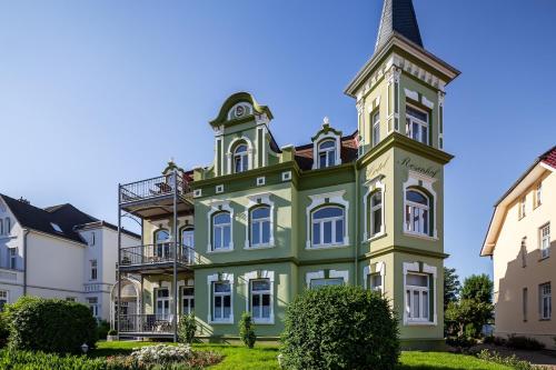 Entrance, Hotel Rosenhof in Ostseebad Kuhlungsborn