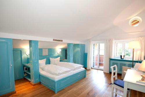 Landhaus Marinella Hotel Garni - image 8