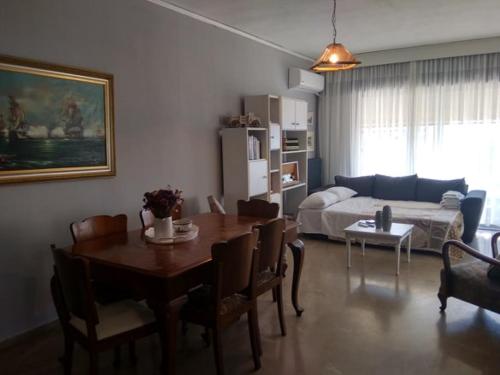 Konstantin Apartment in Kavala