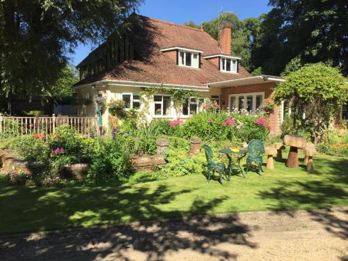 Kingswood Cottage