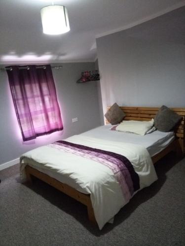 Friendly Bedford House Stay, Bedford, Bedfordshire