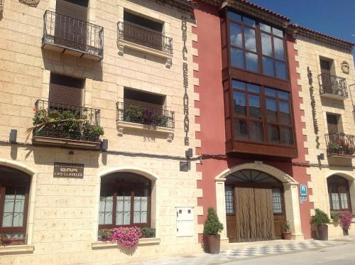  Hostal Los Claveles, Pension in Priego bei Ribatajada