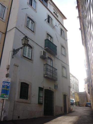  Cathedral Of Lisbon in Lissabon