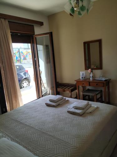 Kasteli Studios & Apartments, Panormos (Foto 3)