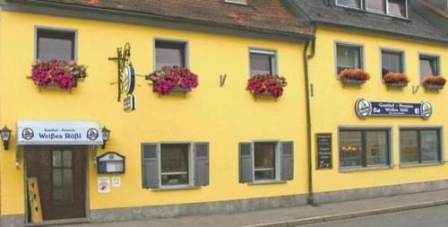 Gasthof Pension Weißes Rössl in Floß, Deutschland