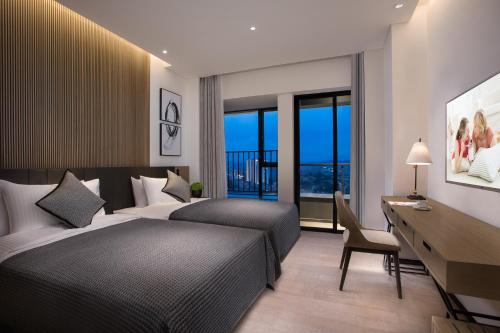 2 twin beds