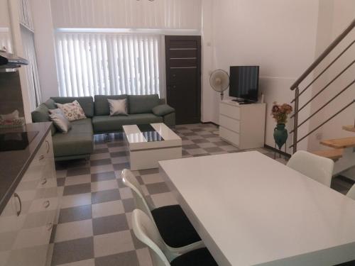 Limnaria modern apartments