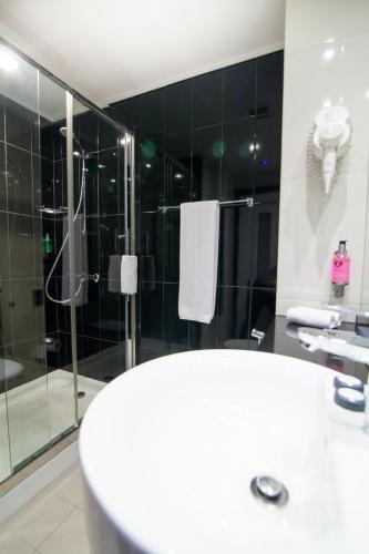 ホリデー バーレーン ホテル