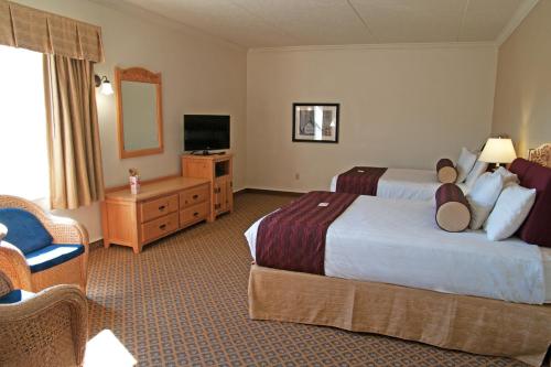 Cherry Tree Inn & Suites