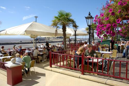 บริการและสิ่งอำนวยความสะดวก, Old Colonial, Weston-Super-Mare by Marston's Inns in เวสทันซุเปอร์มาร์
