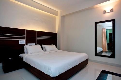 Hotel Holy Gate