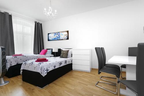 Grand Central Mitte Apartment - image 11