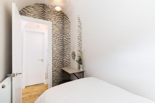 L-Spa Boutique Apartments - image 4