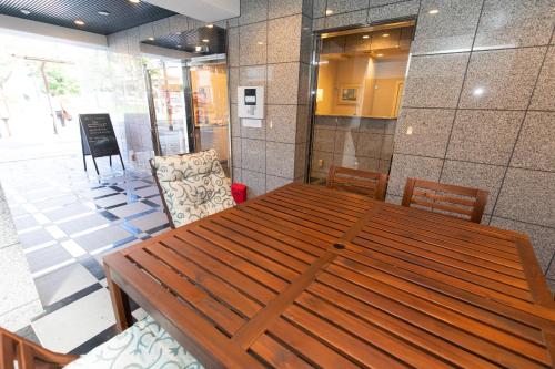 Entrance, Guest House One More Heart at TSUKIJI 1 near Tsukishima Subway Station