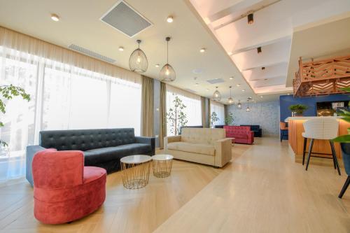 Dotări, Hotel Piccadilly in Mamaia