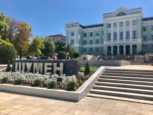 Central Hotel - image 13