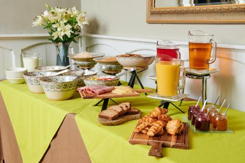 Hylands Burren Hotel - image 14