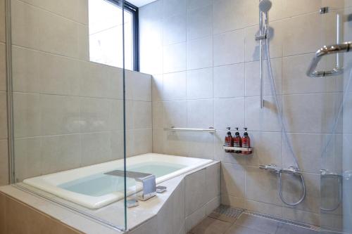 Twin room, superior, city view