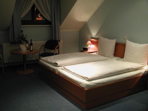 Hotel Restauracja Tawerna Gliwice - duży parking gratis, Bytom